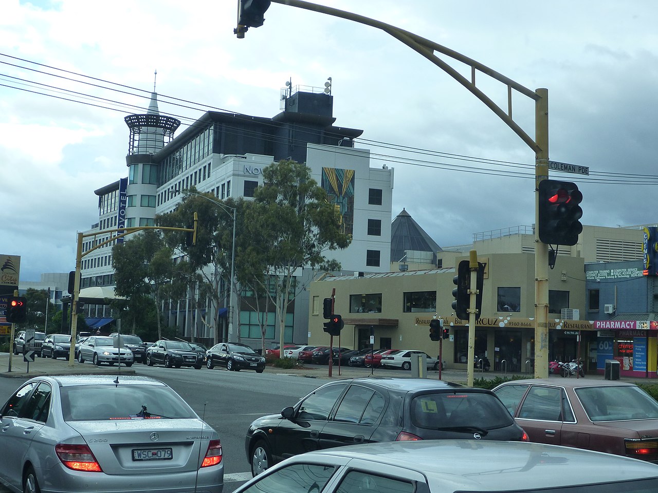 Glen Waverley RSL Fire: Kitchen Blaze Causes Extensive Damage